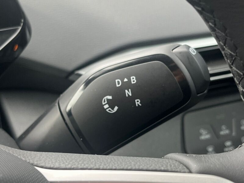 More views of Volkswagen ID.5