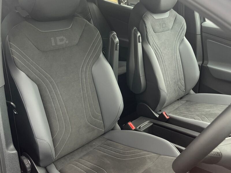 More views of Volkswagen ID.5