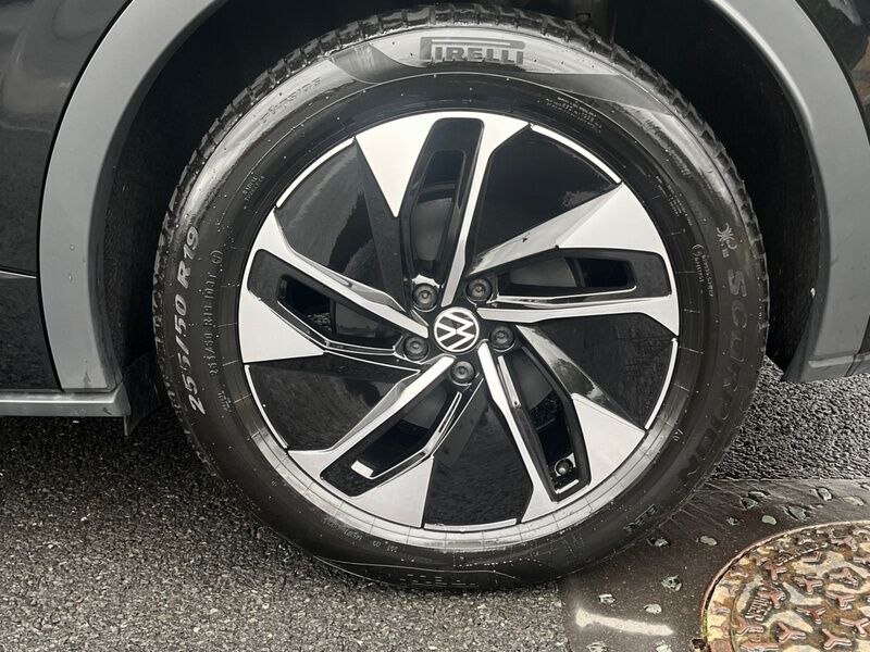 More views of Volkswagen ID.5