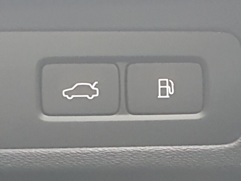 More views of Volvo XC90