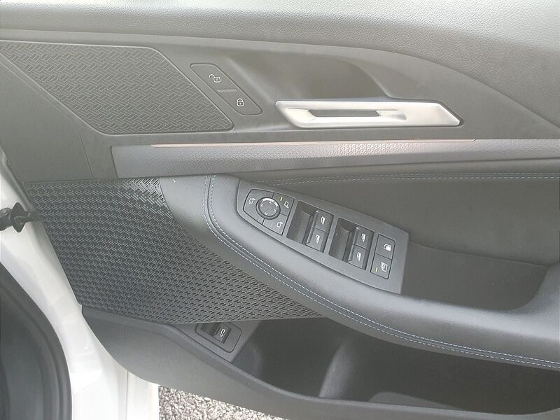 More views of BMW 2-Series