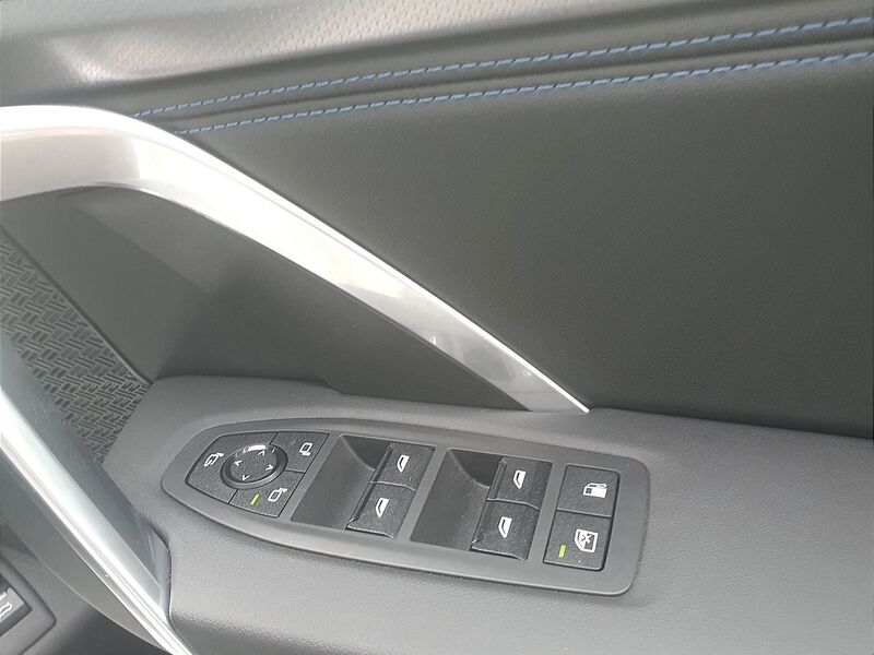 More views of BMW X1