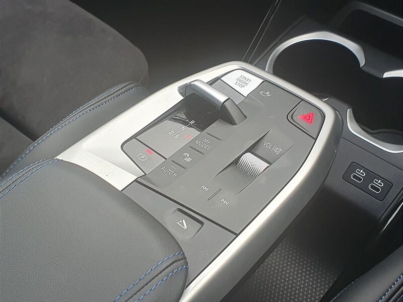 More views of BMW X1