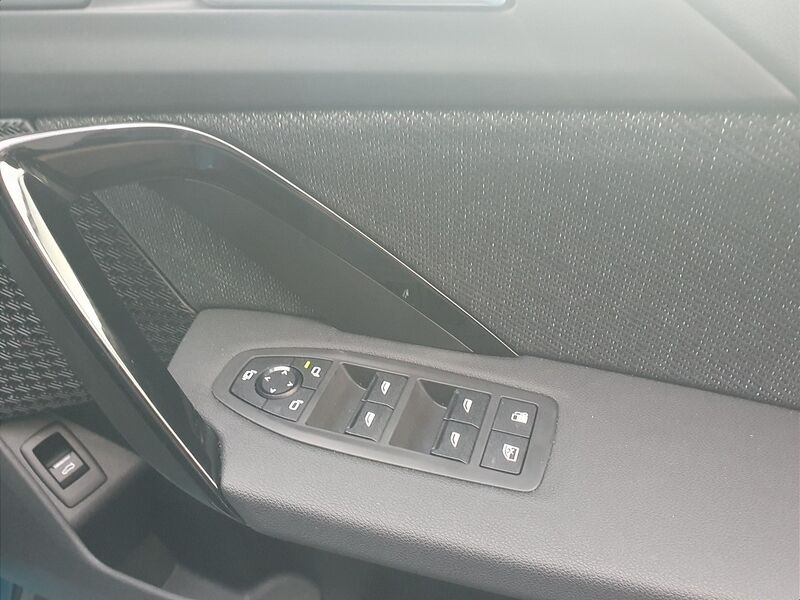 More views of BMW X1