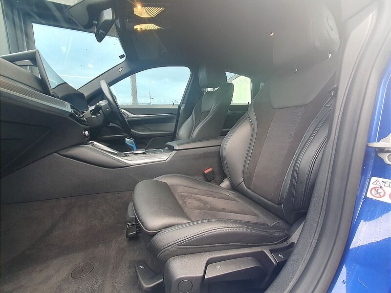 More views of BMW i4