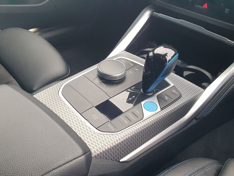 More views of BMW i4