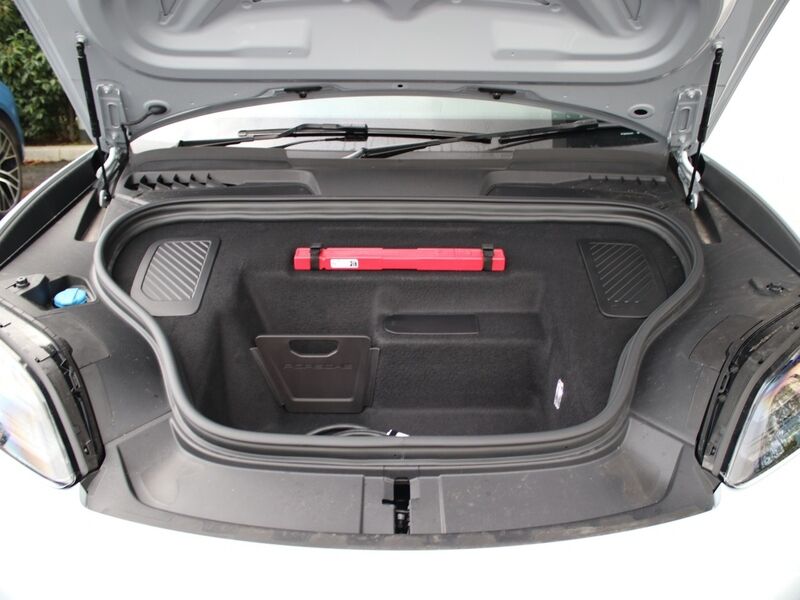 More views of Porsche Macan