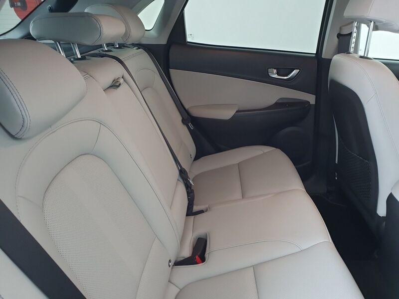 More views of Hyundai KONA