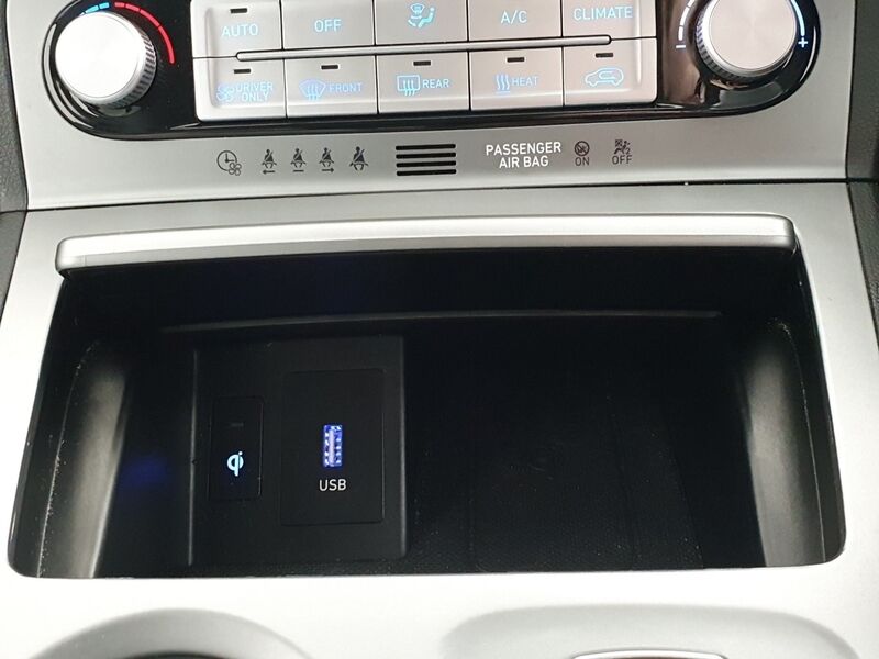 More views of Hyundai KONA