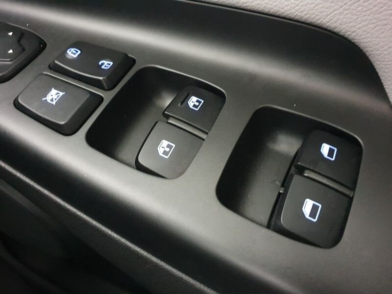 More views of Hyundai KONA