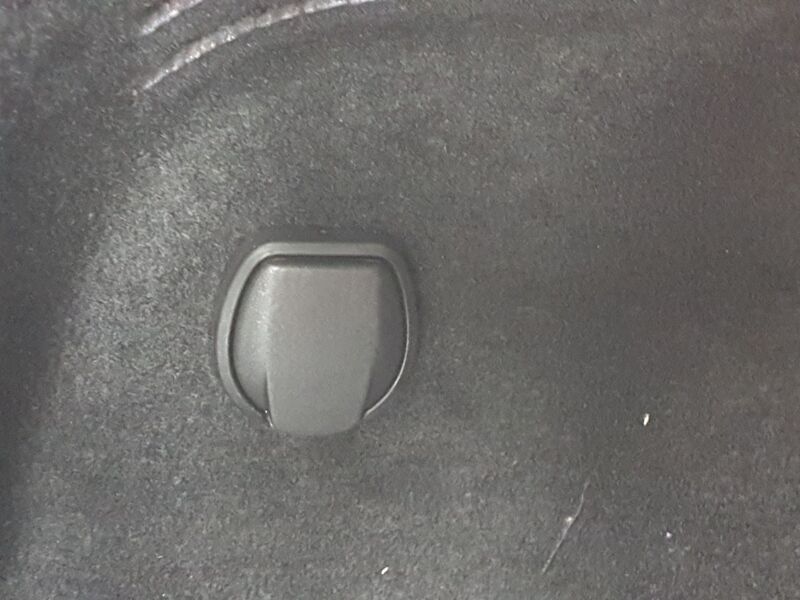 More views of Mercedes-Benz EQA