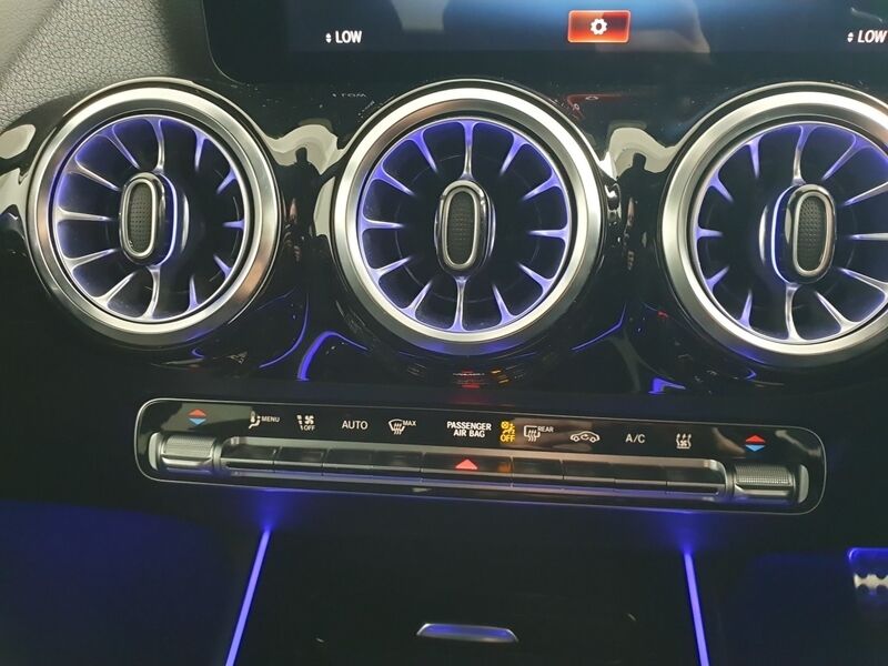 More views of Mercedes-Benz EQA