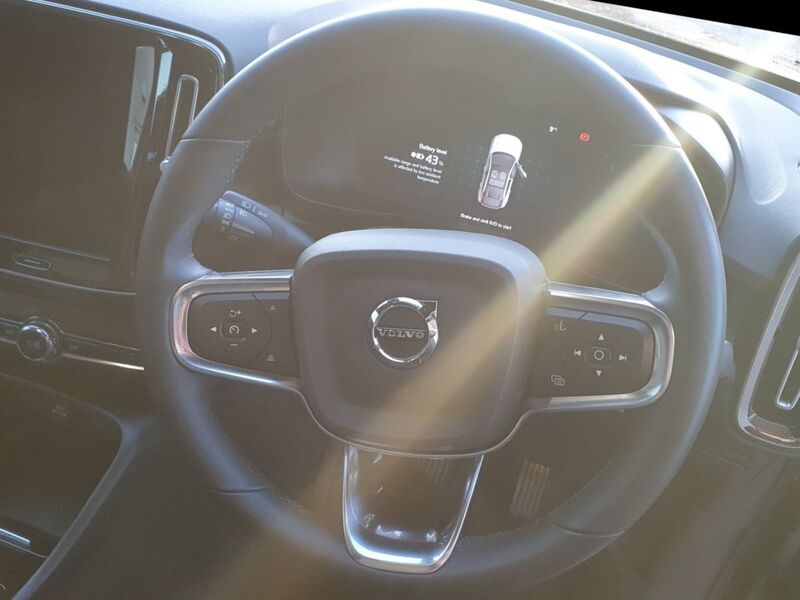 More views of Volvo C40