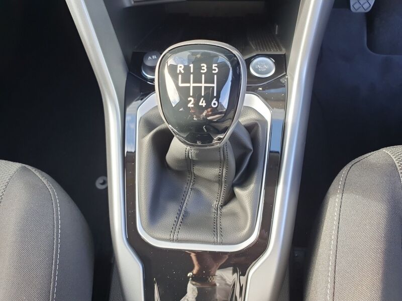 More views of Volkswagen T-Roc