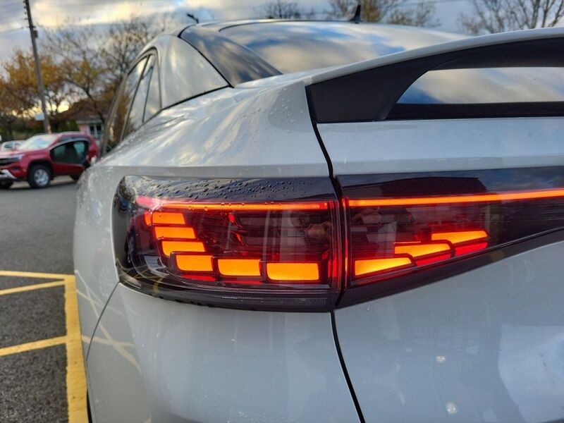 More views of Volkswagen ID.5