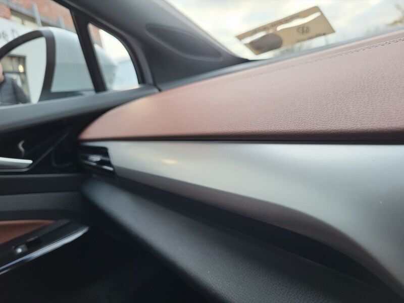 More views of Volkswagen ID.5