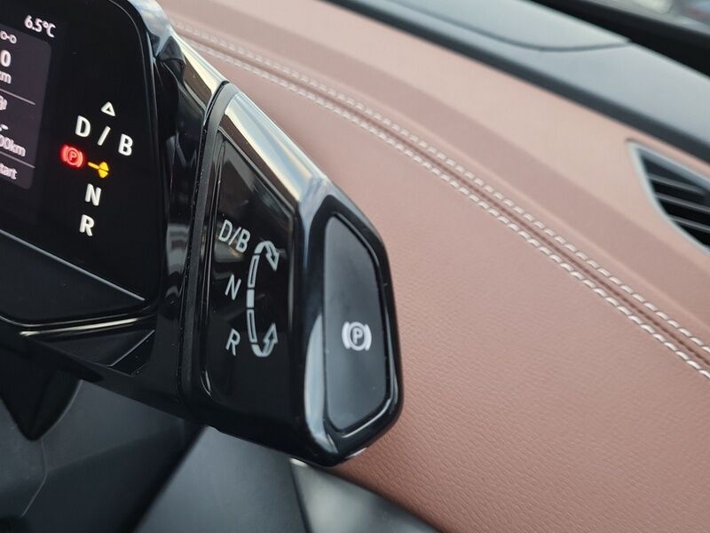 More views of Volkswagen ID.5