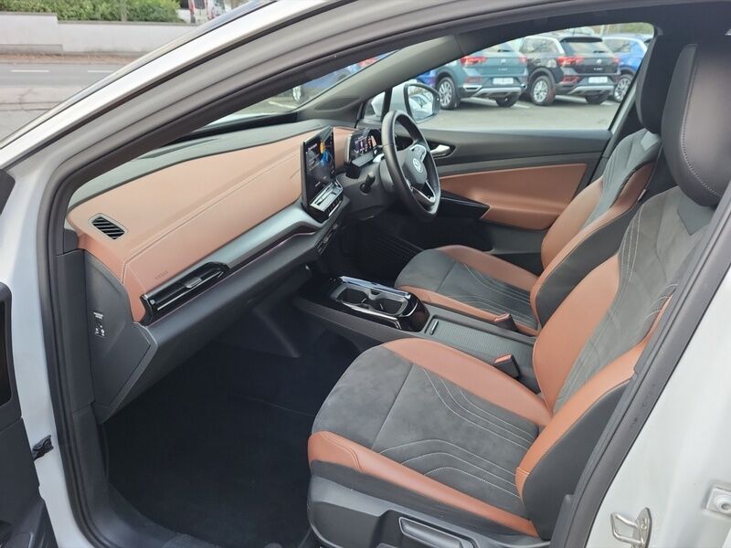 More views of Volkswagen ID.5