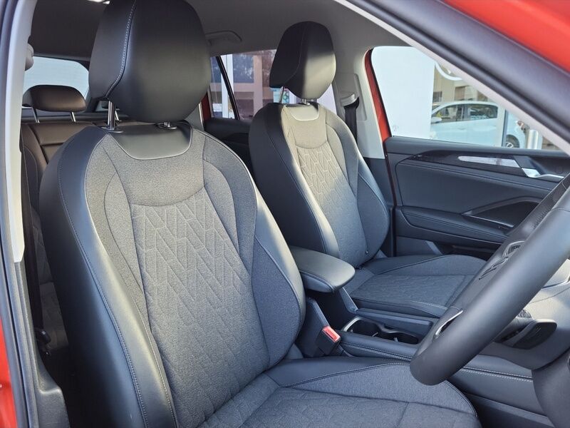 More views of Volkswagen Tiguan