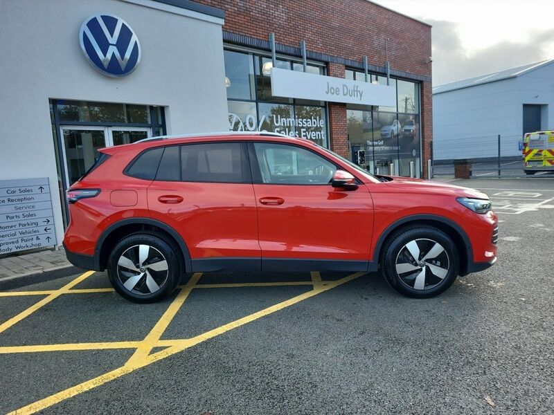 More views of Volkswagen Tiguan