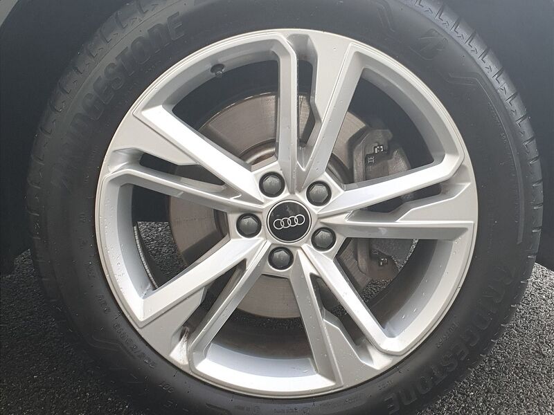 More views of Audi Q3