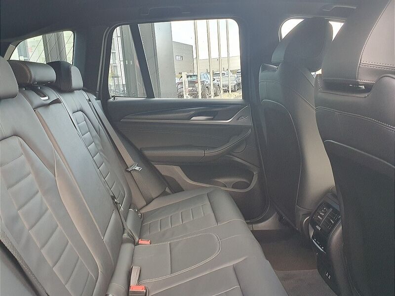 More views of BMW X3