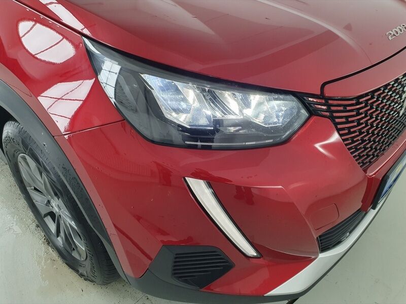 More views of Peugeot 2008