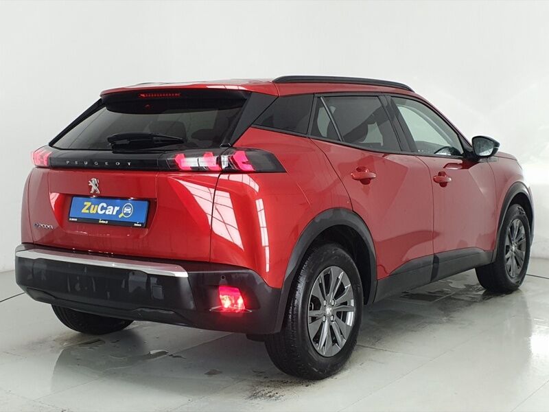 More views of Peugeot 2008