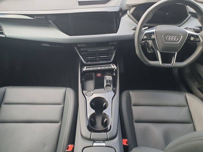 More views of Audi e-tron GT quattro