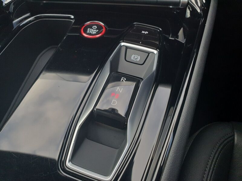 More views of Audi e-tron GT quattro