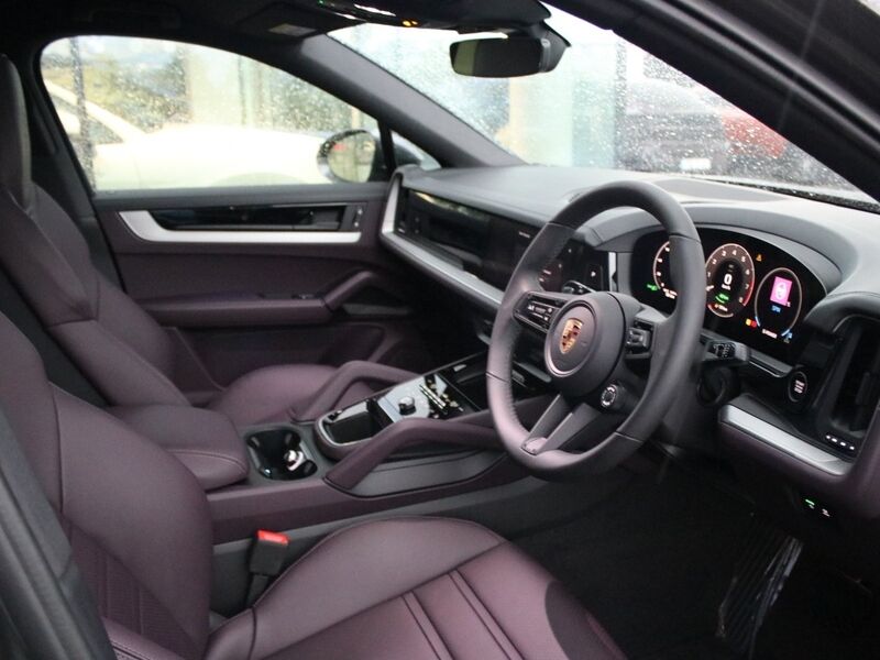 More views of Porsche Cayenne
