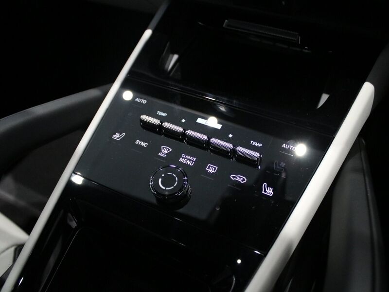 More views of Porsche Cayenne