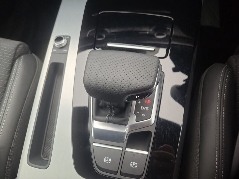 More views of Audi Q5