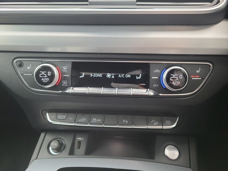 More views of Audi Q5