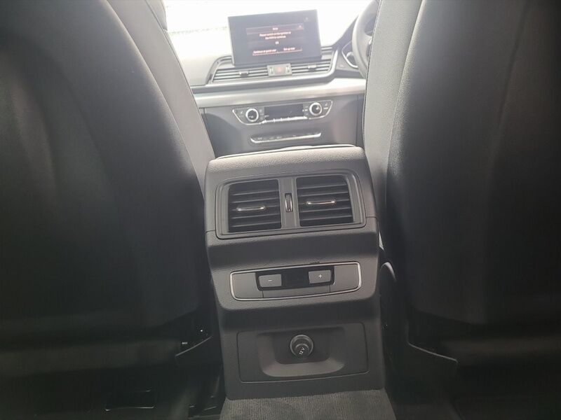 More views of Audi Q5