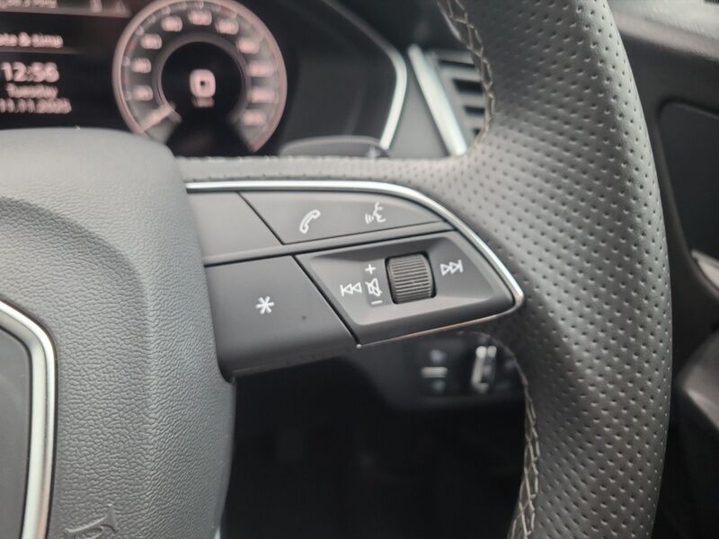 More views of Audi Q5