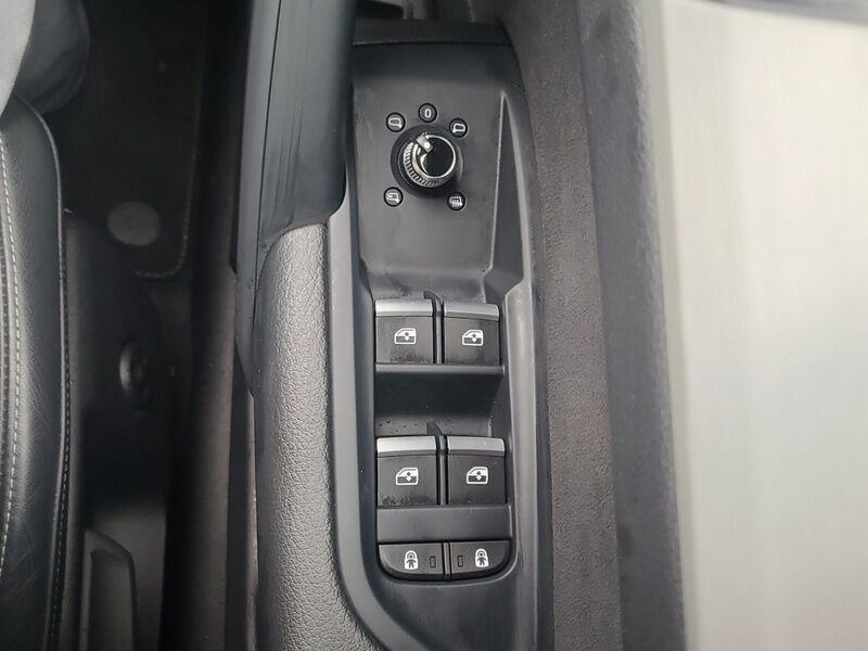 More views of Audi Q5