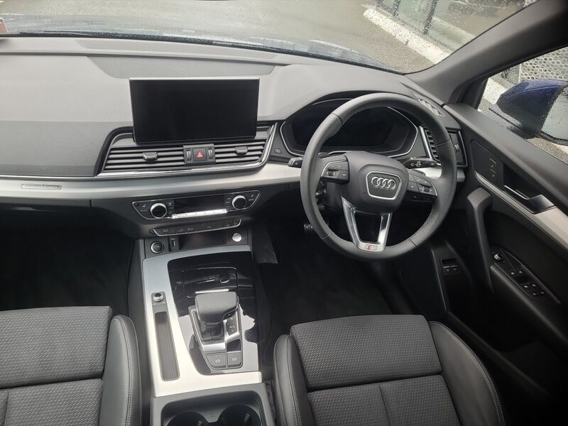 More views of Audi Q5