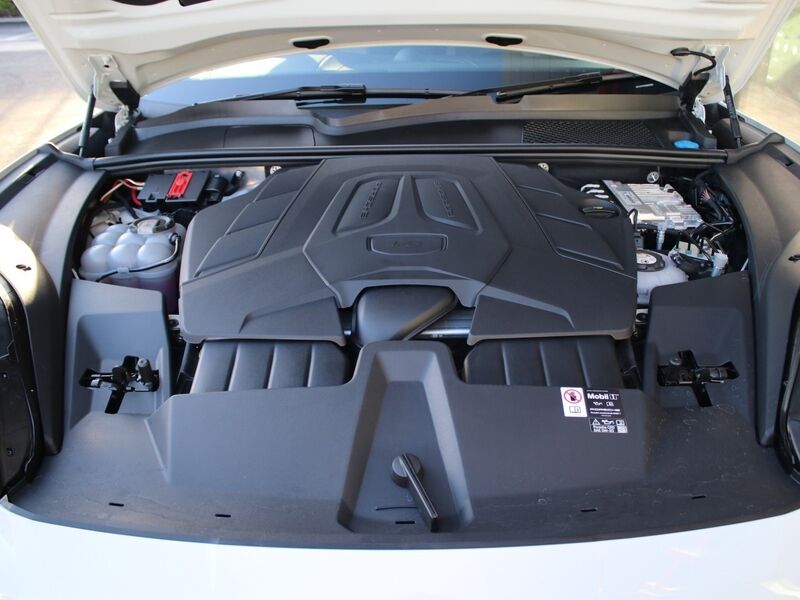 More views of Porsche Cayenne