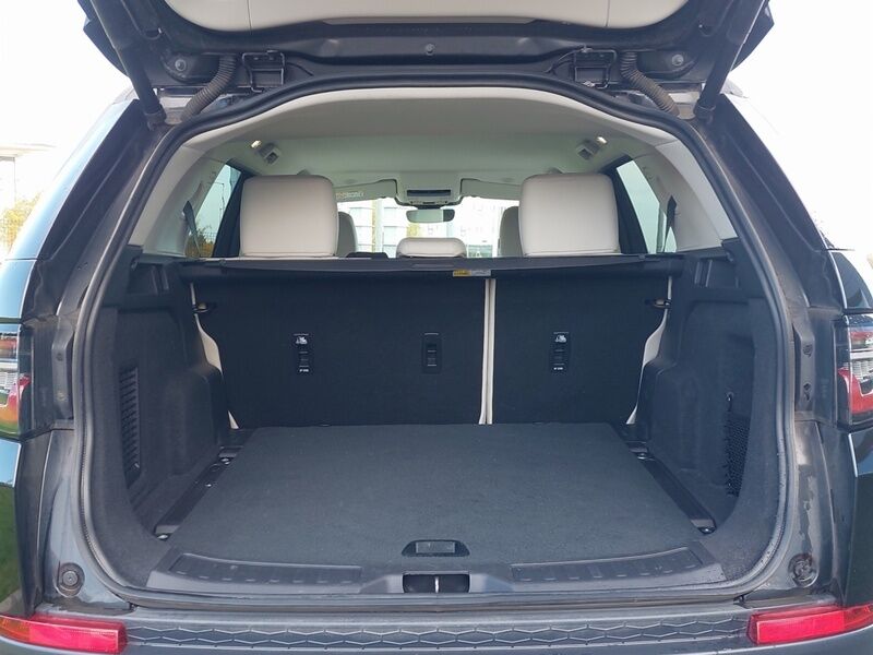 More views of Land Rover Discovery Sport