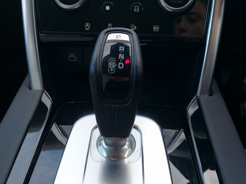 More views of Land Rover Discovery Sport