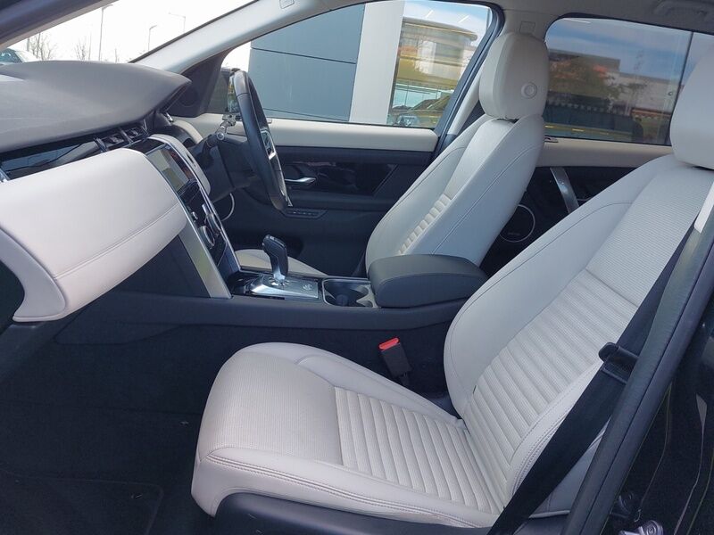 More views of Land Rover Discovery Sport