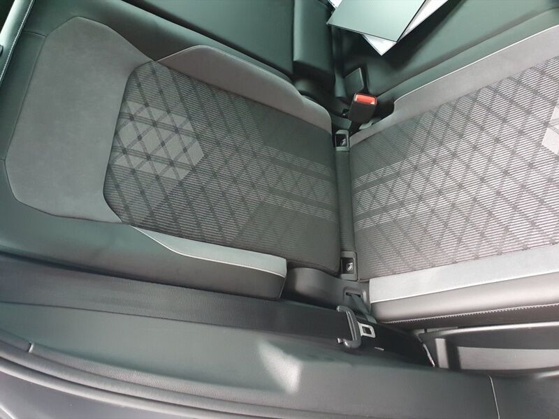 More views of Volkswagen Tiguan