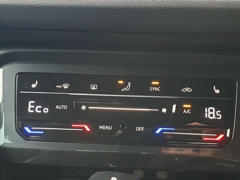 More views of Volkswagen Tiguan