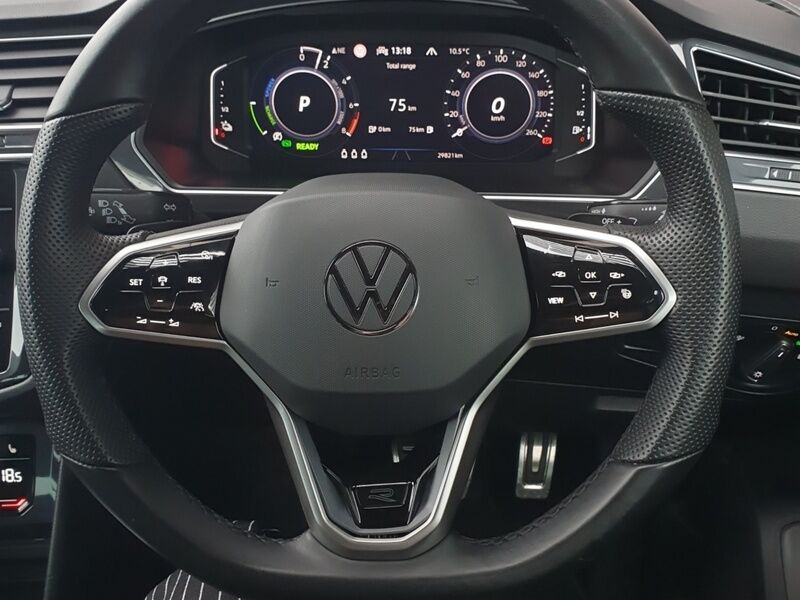 More views of Volkswagen Tiguan