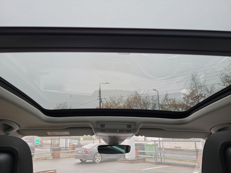 More views of Volkswagen Tiguan