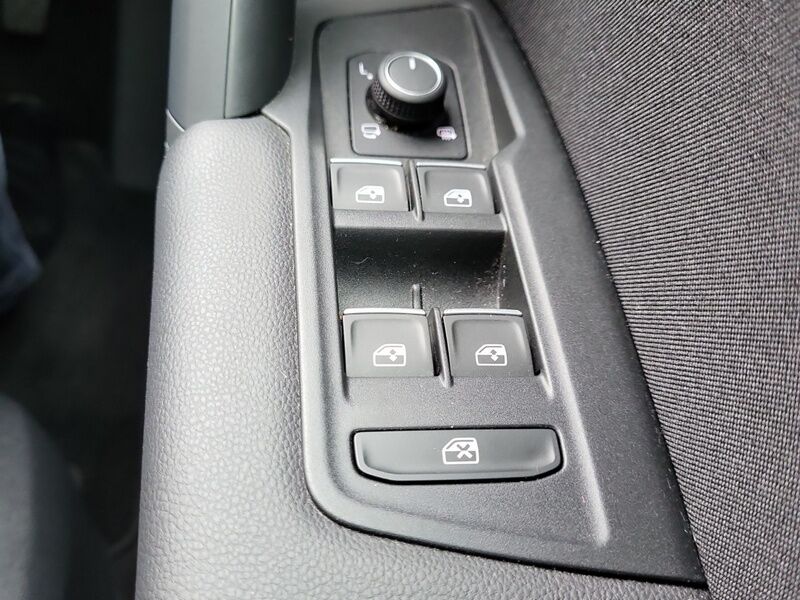 More views of Volkswagen Tiguan