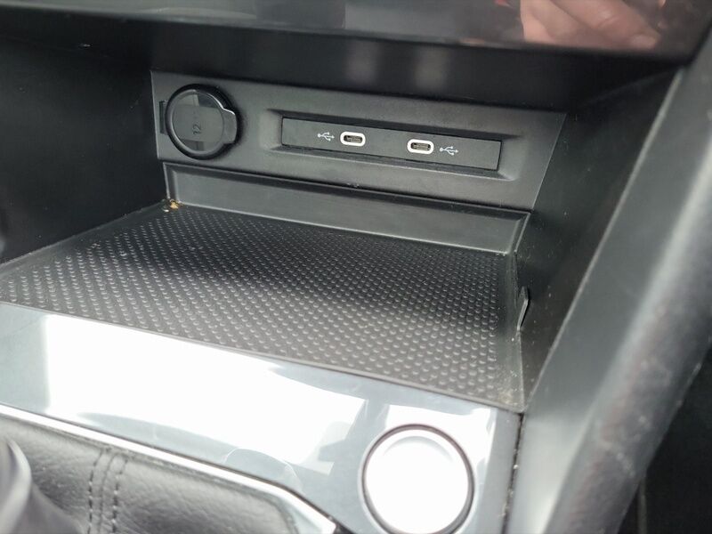 More views of Volkswagen Tiguan