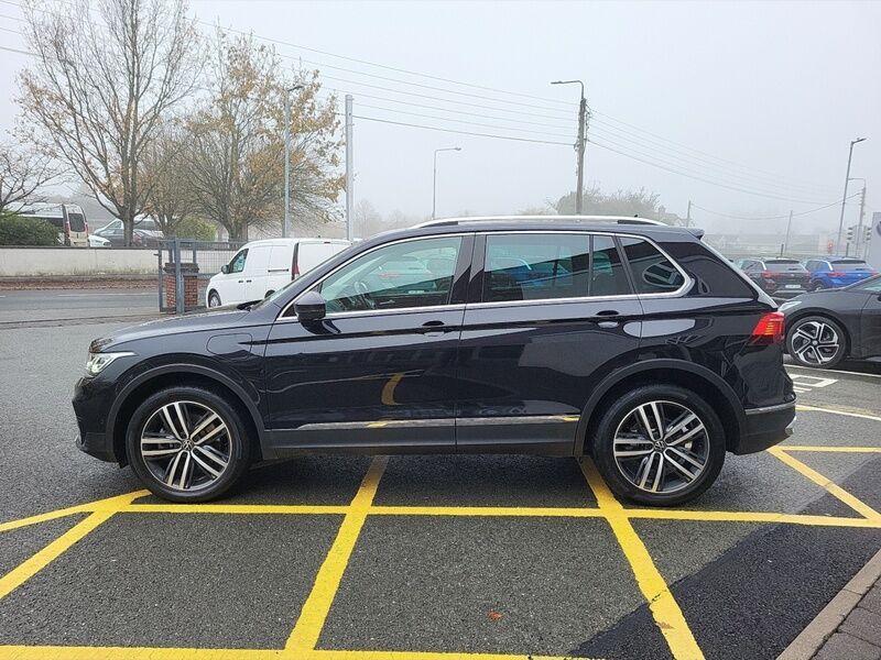 More views of Volkswagen Tiguan