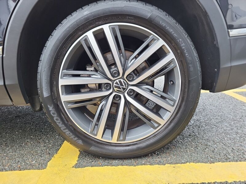 More views of Volkswagen Tiguan